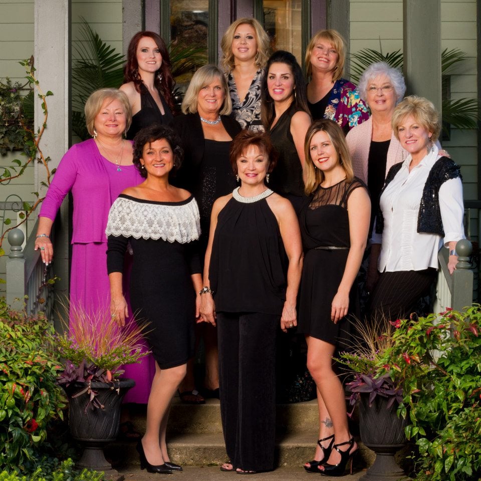 CHESTNUT HILL SALON & SPA Updated October 2024 155 E Chestnut St