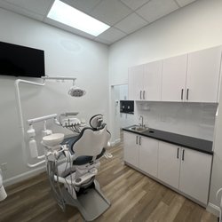 Deluxe Dental