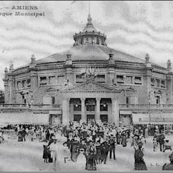 Cirque Jules Verne