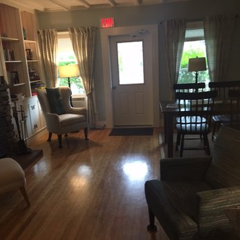 Madison Inn - Bed & Breakfast Near Me - Oak Bluffs, Massachusetts