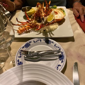 The Lime Inn - Seafood Near Me - Cruz Bay, Virgin Islands