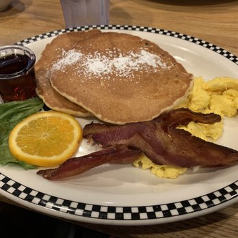 Black Bear Diner Glendale - Bears choice - American Near Me - Glendale, Arizona