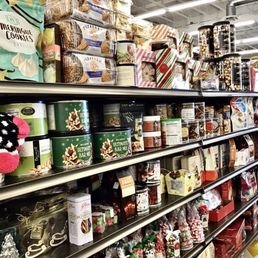 Food aisle is my favorite aisle. Food aisle is my favorite aisle.