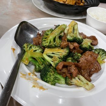 Master Chef - Beef with Broccoli - Chinese Near Me - Syosset, New York