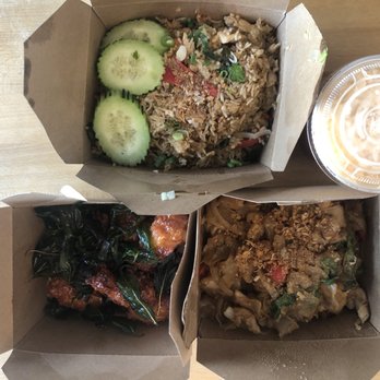 Malee Thai by Sriracha - Spicy Basil fried rice, chicken wings, and pad kee mao - Thai Near Me - Carson, California Malee Thai by Sriracha - Spicy Basil fried rice, chicken wings, and pad kee mao - Thai Near Me - Carson, California