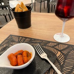 Tapas y Tinto Verano