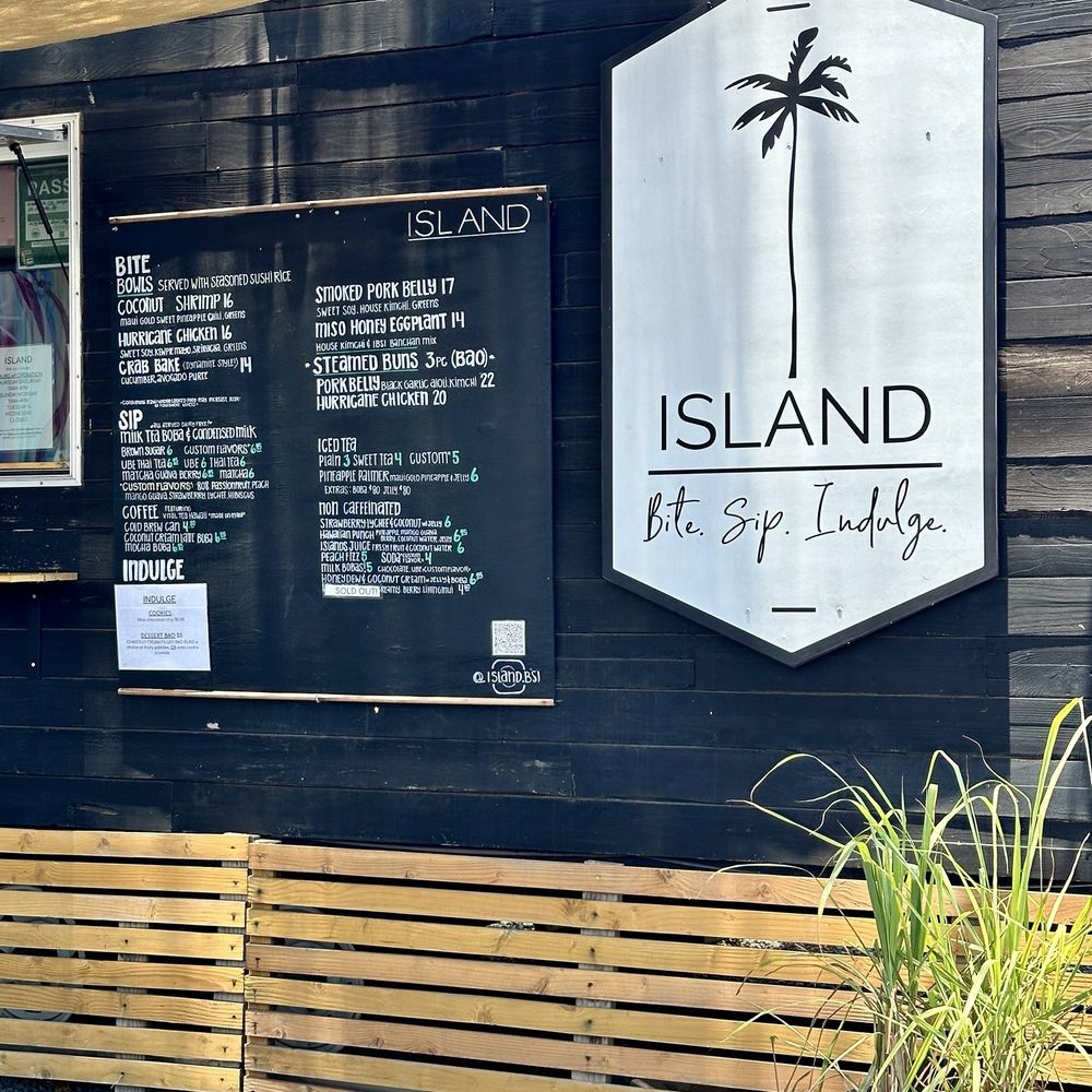Island Bite Sip Indulge - Food Truck - Food Trucks Near Me - Kahului, Hawaii Island Bite Sip Indulge - Food Truck - Food Trucks Near Me - Kahului, Hawaii