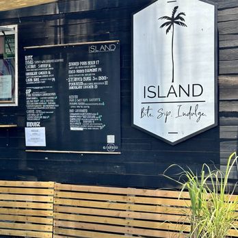 Island Bite Sip Indulge - Food Truck - Food Trucks Near Me - Kahului, Hawaii Island Bite Sip Indulge - Food Truck - Food Trucks Near Me - Kahului, Hawaii