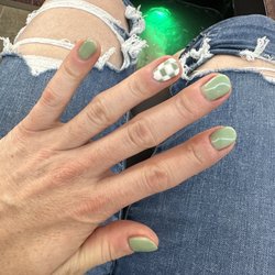 Capital Nails - Pedi with shellac!