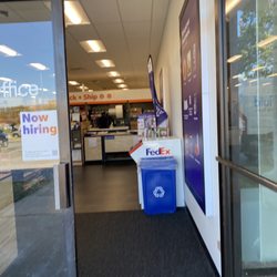 FedEx Office Print & Ship Center - Indoor