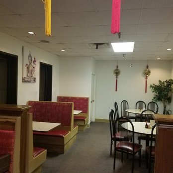 Mr Wang's Restaurant - Seating in the back corner of the restaurant! Plenty of room!! - Chinese Near Me - Homewood, Alabama
