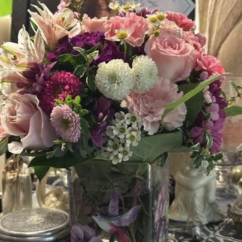 Cypress Florist - Beautiful flowers with cute hummingbird vase. - Florists Near Me - Cypress, California Cypress Florist - Beautiful flowers with cute hummingbird vase. - Florists Near Me - Cypress, California
