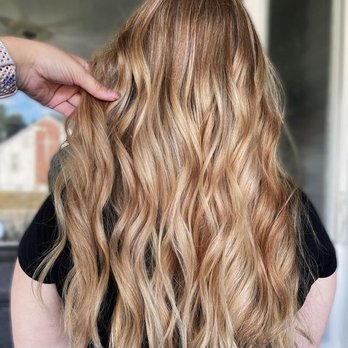 Salon Aria - Day Spas Near Me - Nashua, New Hampshire