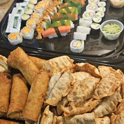 ShopRite of Brookdale - Sushi platter