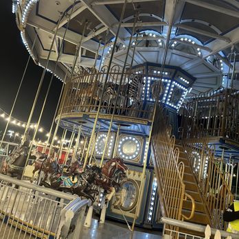 Austin’s - Carousel - Bowling Near Me - Pflugerville, Texas