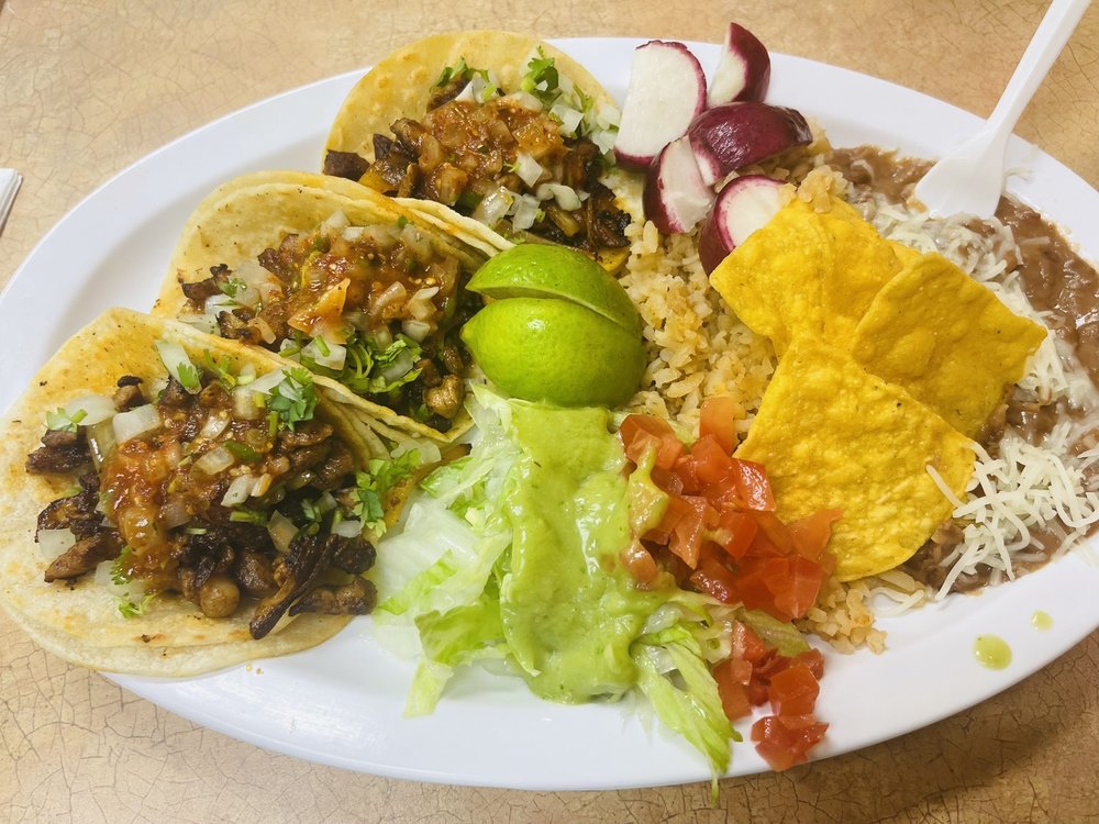 TACOS EL TAPATIO Updated May 2024 33 Photos & 52 Reviews 2014 W