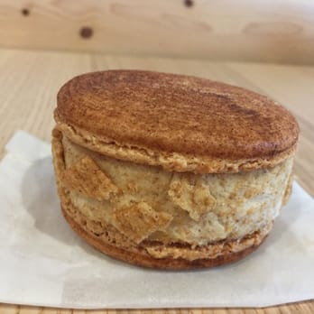 Guiltea Cravings - Captain crunch macaron ice cream sandwich ($4.95) - Coffee & Tea Near Me - San Diego, California