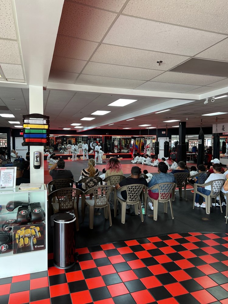 Komodo Training Center - childcare center in Lauderhill, FL