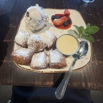 Latitude 34 - BEST dessert ever - New American Near Me - Camarillo, California Latitude 34 - BEST dessert ever - New American Near Me - Camarillo, California