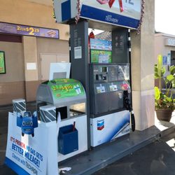 Chevron - I would say that this is one of the friendliest gas stations I've ever been in in my life.