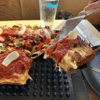 Sourdough Willy’s Pizzeria - Pizza Near Me - Kingston, Washington Sourdough Willy’s Pizzeria - Pizza Near Me - Kingston, Washington