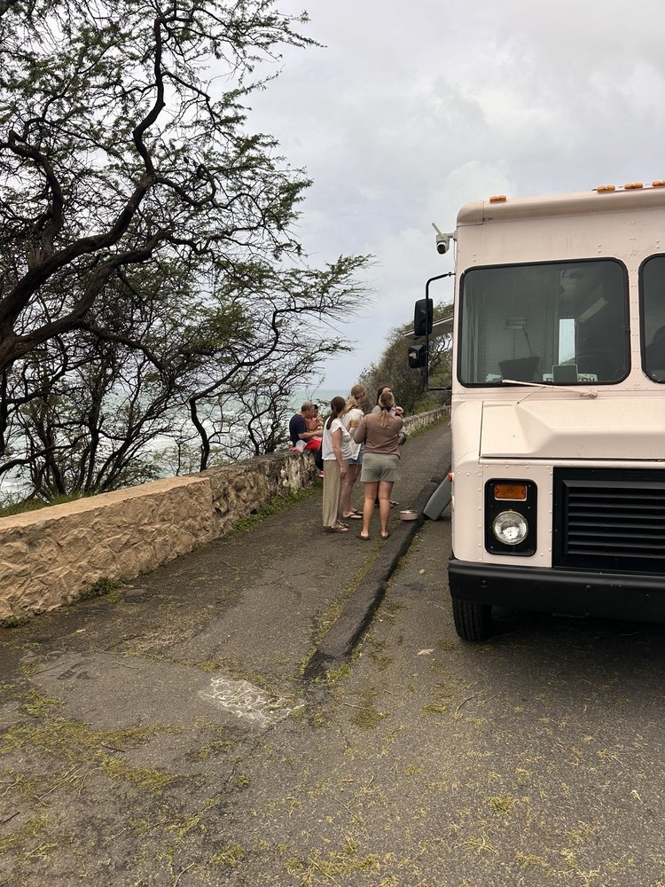 Diamond Head Drip Logo