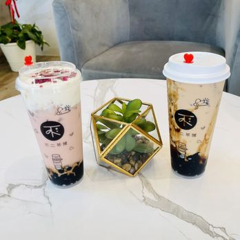 Fuji Tea - Rose Milk Tea with Cheese Foam w/ boba Signature Milk Tea w/ boba - Bubble Tea Near Me - Katy, Texas