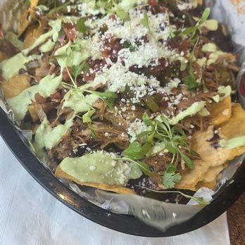 La Pina Cantina - Carnitas nachos - Tacos Near Me - Honolulu, Hawaii La Pina Cantina - Carnitas nachos - Tacos Near Me - Honolulu, Hawaii
