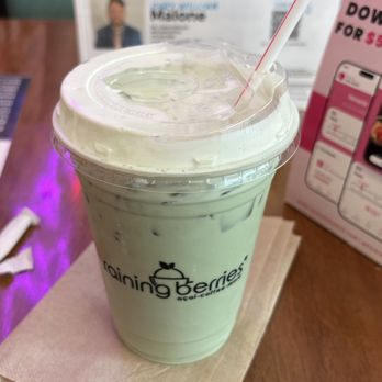 Raining Berries - "Banana Cream Matcha" made incorrectly - Acai Bowls Near Me - St. Petersburg, Florida Raining Berries - "Banana Cream Matcha" made incorrectly - Acai Bowls Near Me - St. Petersburg, Florida
