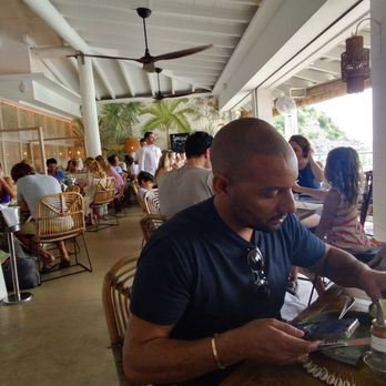 Restaurant Shellona Beach - Inside - Greek Near Me - Pismo Beach, California