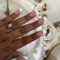 The Beauty Nail - French tips
