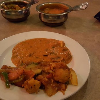 Cafe India - Mushroom masala & vegetable jalfrezi - Indian Near Me - Visalia, California
