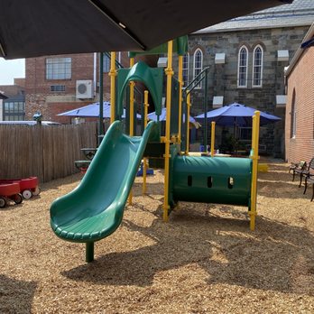 Georgetown Montessori School - Playground - Montessori Schools Near Me - Washington, DC, District of Columbia Georgetown Montessori School - Playground - Montessori Schools Near Me - Washington, DC, District of Columbia
