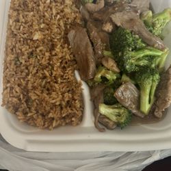 China Lee - Broccoli and beef combination with no egg roll extra fried rice. #18 combination