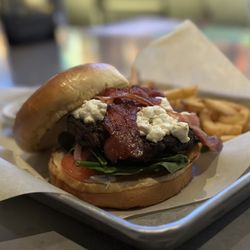 BJ's Restaurant & Brewhouse - Bistro Burger*