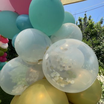 A-OK Balloons - Confetti in the balloons! These were fun to pop at the end of the night - Balloon Services Near Me A-OK Balloons - Confetti in the balloons! These were fun to pop at the end of the night - Balloon Services Near Me