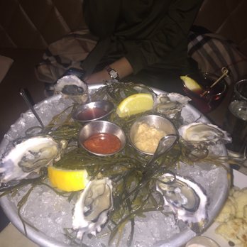 Analogue - Oysters - Cocktail Bars Near Me - New York, New York