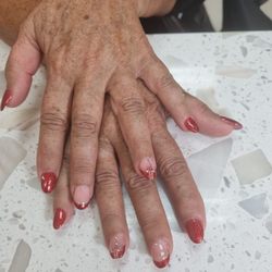 CRIS Nails Salon - Uv