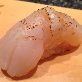 Shiro's - Scallop - Sushi Bars Near Me - Seattle, Washington