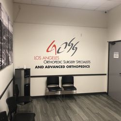 Los Angeles Orthopedic Surgery Specialists - Seating area