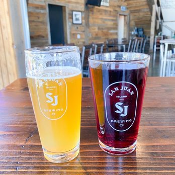 Island Hoppin Brewery - IPA and Blueberry Cider - Breweries Near Me - Eastsound, Washington Island Hoppin Brewery - IPA and Blueberry Cider - Breweries Near Me - Eastsound, Washington