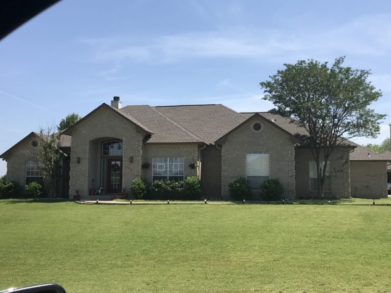 Slide of T&R Roofing