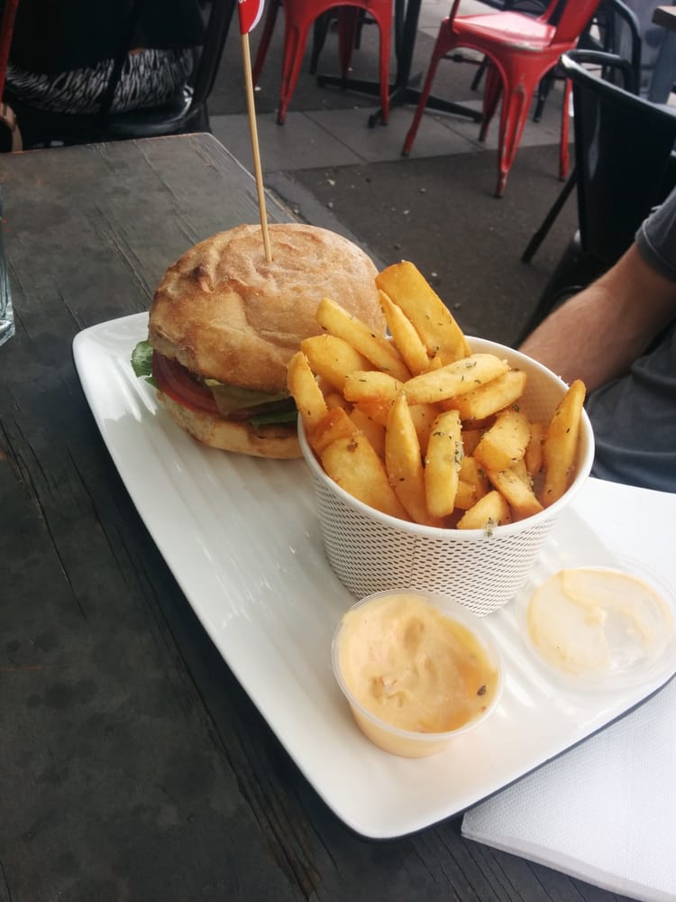 GRILL’D MALVERN 10 Reviews 217 Glenferrie Rd, Malvern Victoria
