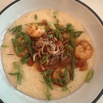 Collins Quarter at Forsyth - Shrimp and grits - New American Near Me - Savannah, Georgia Collins Quarter at Forsyth - Shrimp and grits - New American Near Me - Savannah, Georgia