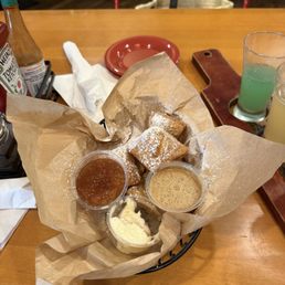 Apple beignets