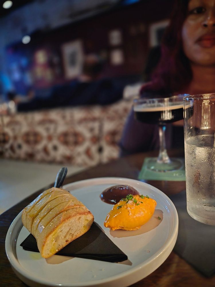 Social spots from Jolie