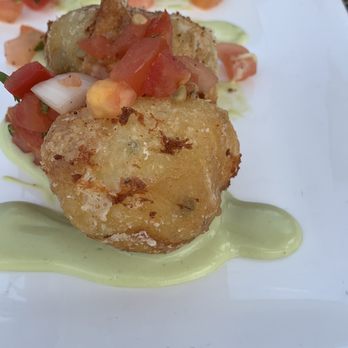 Captains Quarters Riverside Grille - Green Chili Wontons - Seafood Near Me - Prospect, Kentucky