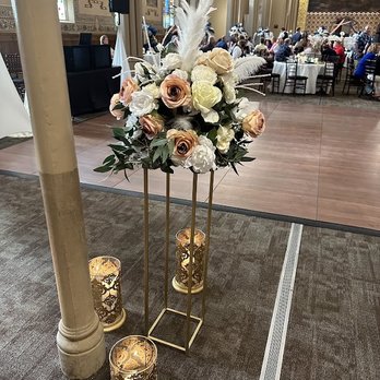 Inside Decor Rental - Party Equipment Rentals Near Me - Dubuque, Iowa