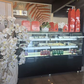 Paris Banh Mi - Sandwiches Near Me - Clovis, California