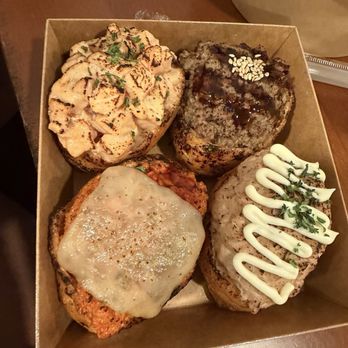 Neko Yubu - Box of 4 - Korean Near Me - Austin, Texas Neko Yubu - Box of 4 - Korean Near Me - Austin, Texas